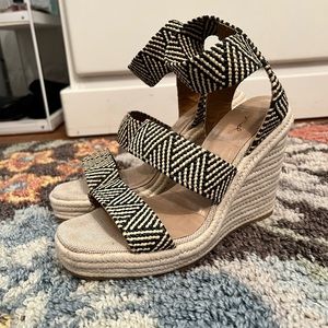 Stripe Pattern Wedge Espadrilles
